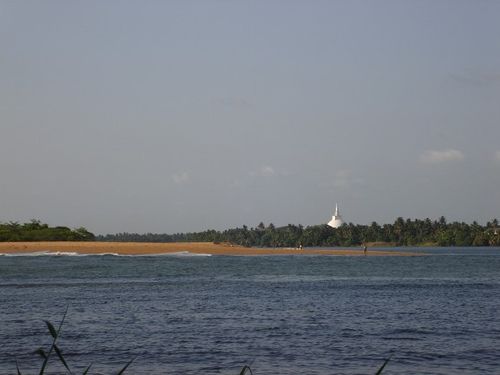 Kalu River estuary , Kalutara chaithya