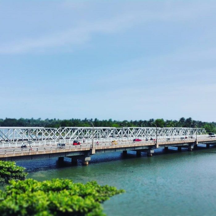 kalutara bridge over kalu river